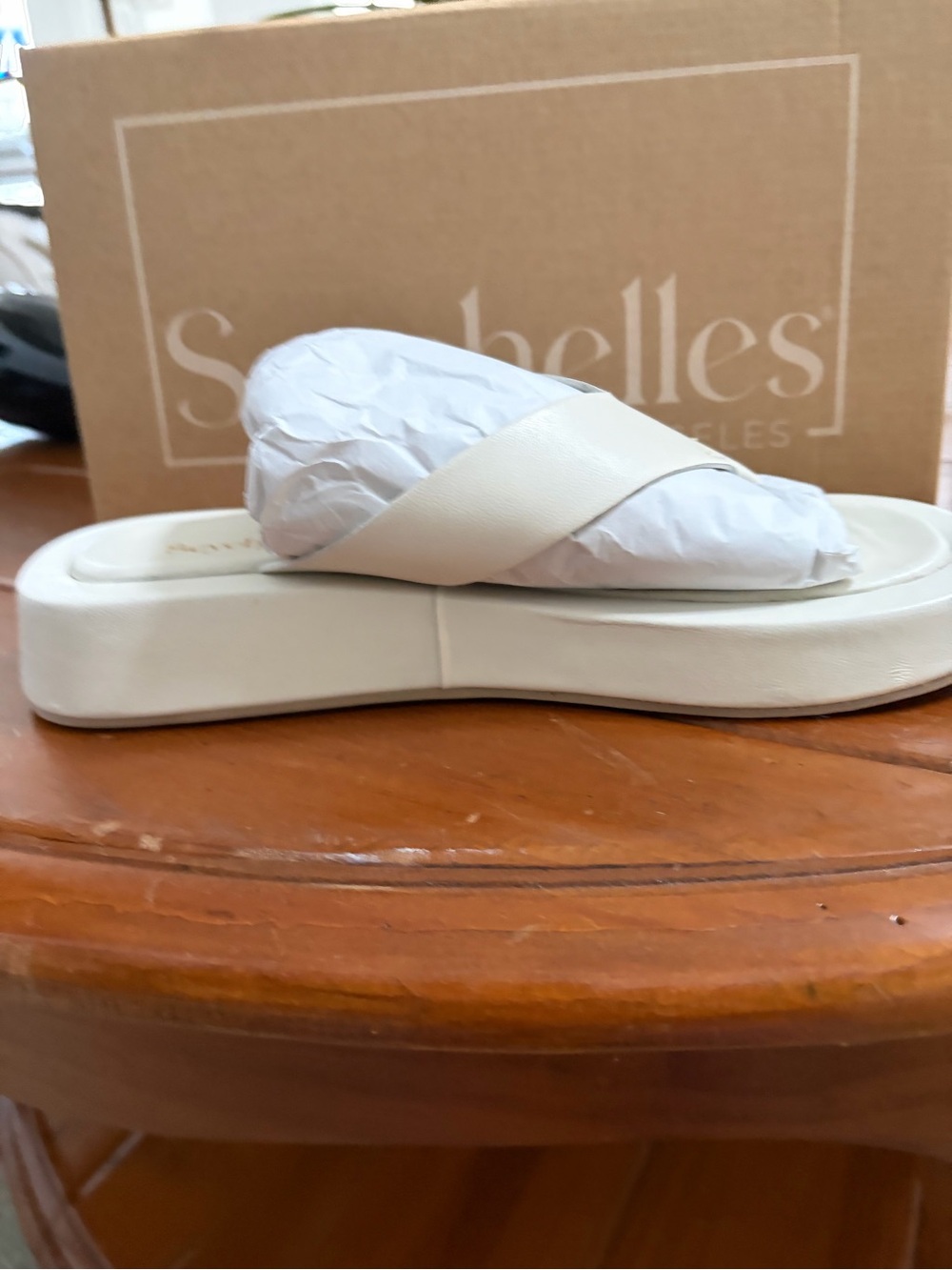 Seychelles Cream Leather Thong Sandals - Picture 2 of 8